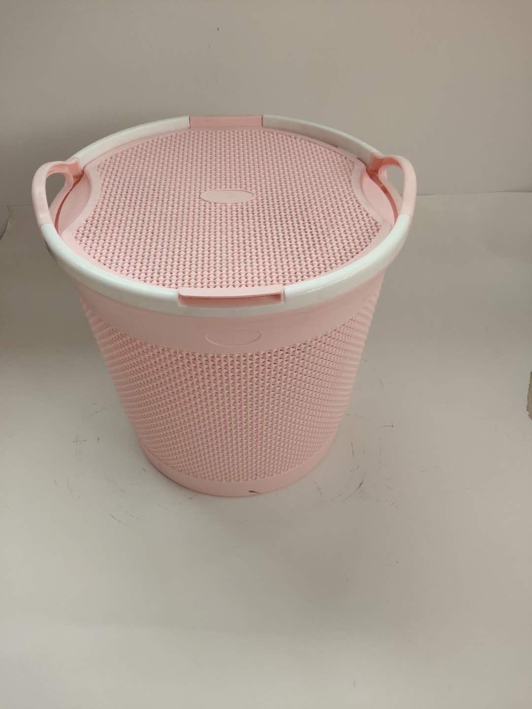 Laundry basket mould